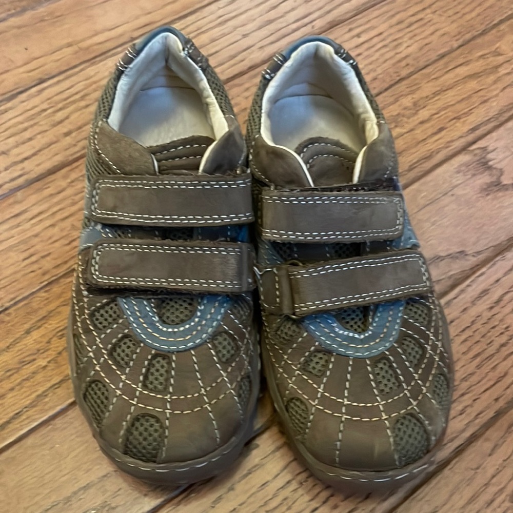 Primigi BrownVelcro Sneakers